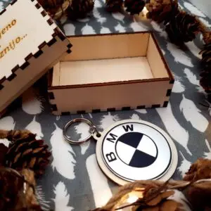 OBESEK BMW in lesena darilna škatla